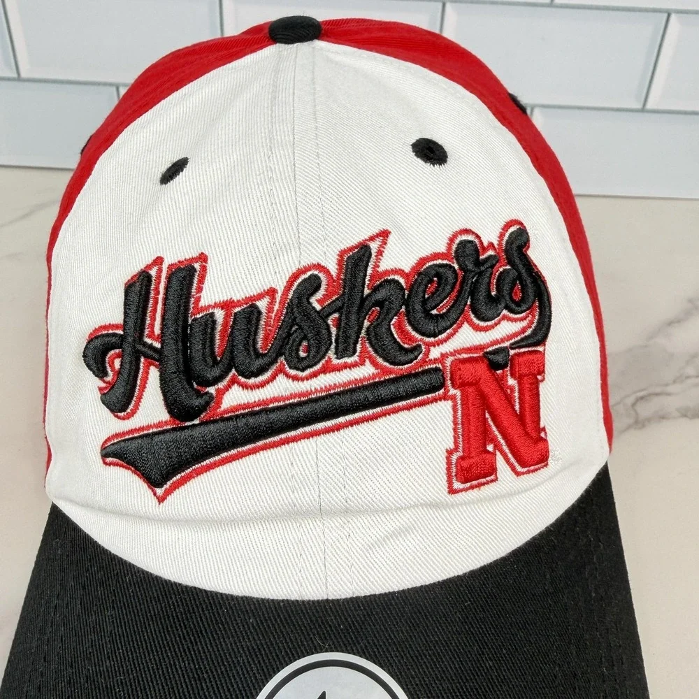 Nebraska Cornhuskers Hat Cap Strap Back Kids‎ Red White Black 47 Clean Up NWOT